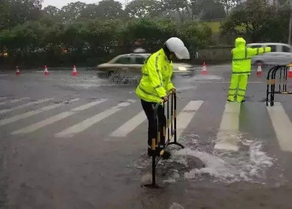 广州暴雨警报更新速递